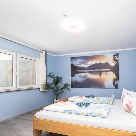 Familienfreundliche 3-zimmer-ferienwohnung Apartmán *